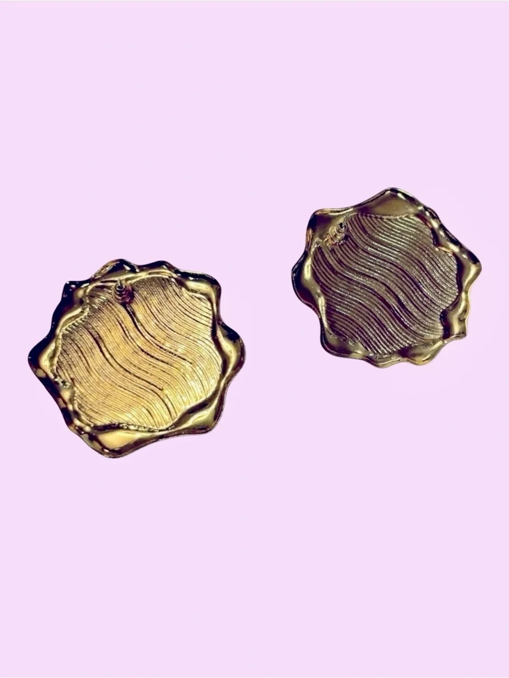 VTG Multicolor Enamel Stud Earrings Gold Tone Abstract Swirl Statement Earrings